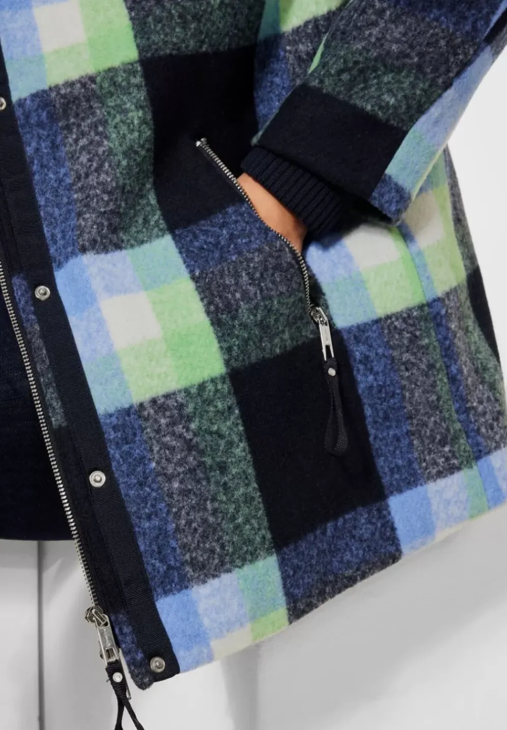 Jacke Mit Karodessin