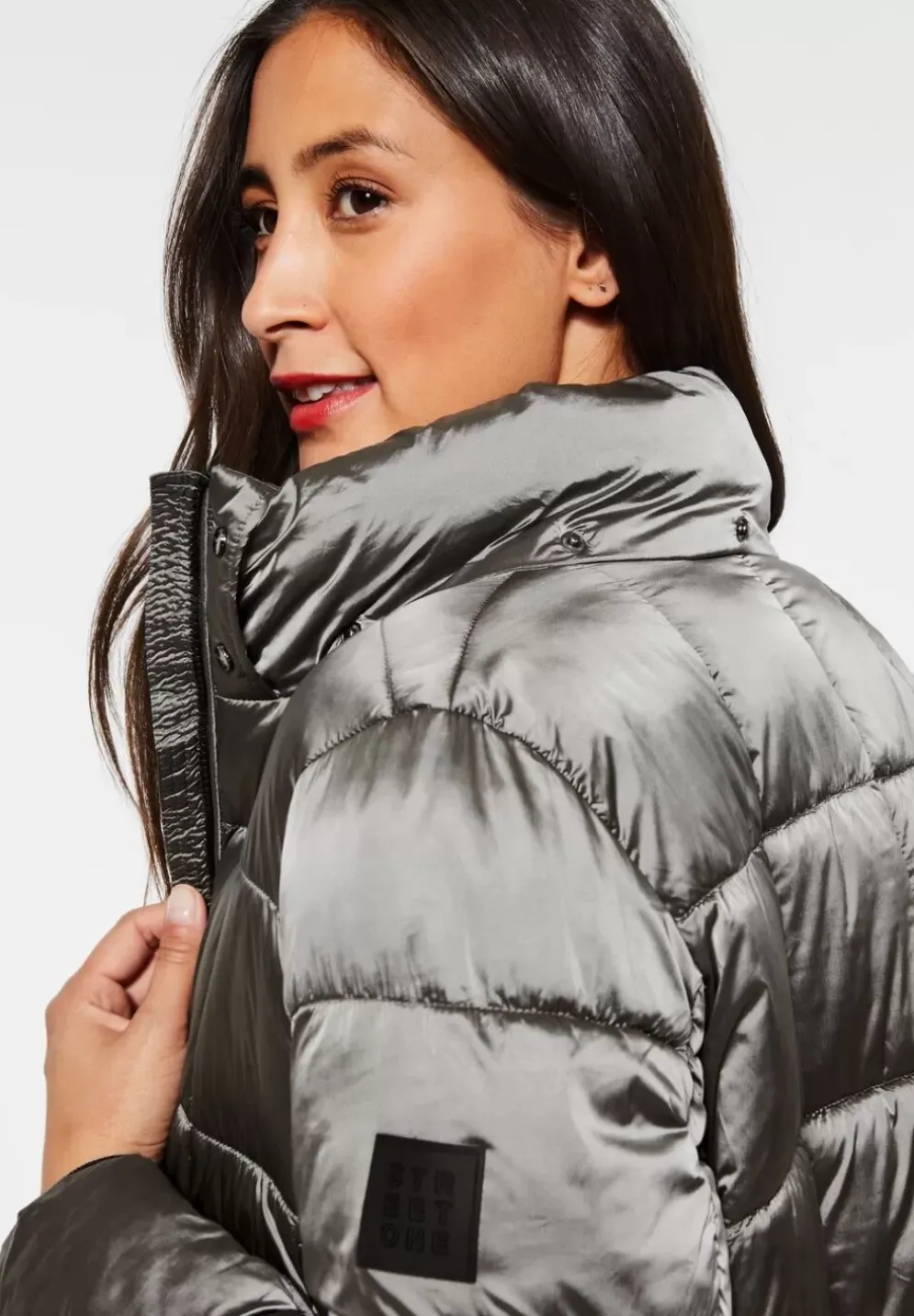 Jacke Mit Zippertaschen