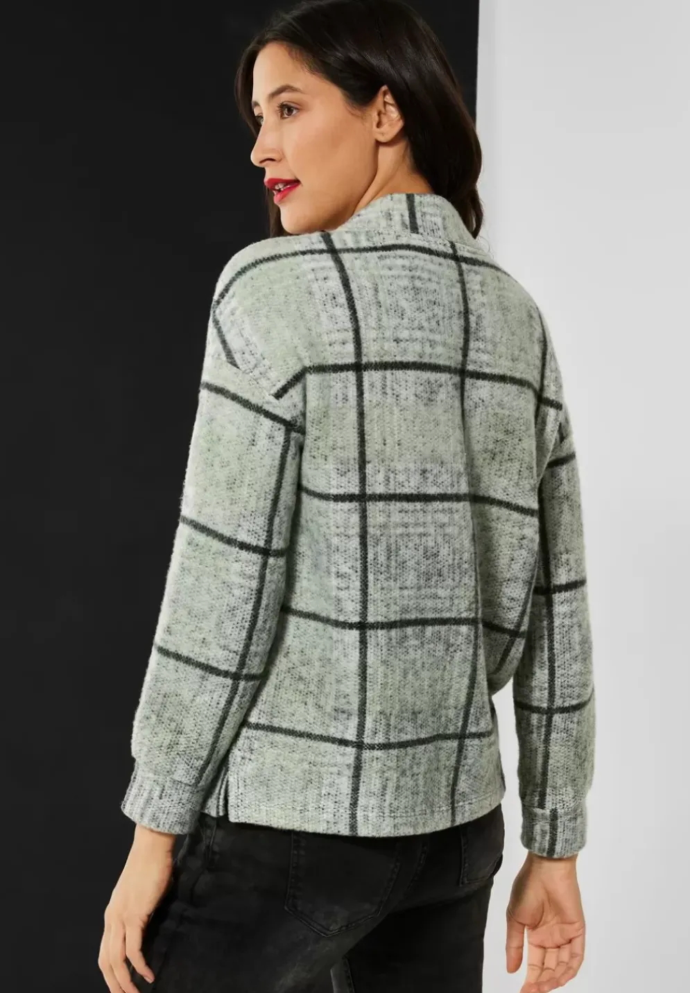 Kariertes Stehkragenshirt