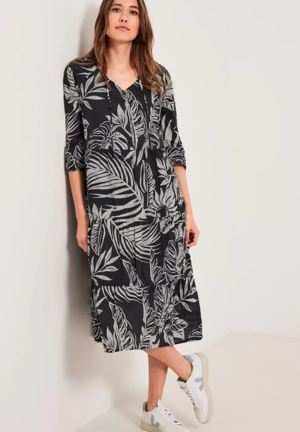 Kleid In Leichter Baumwolle