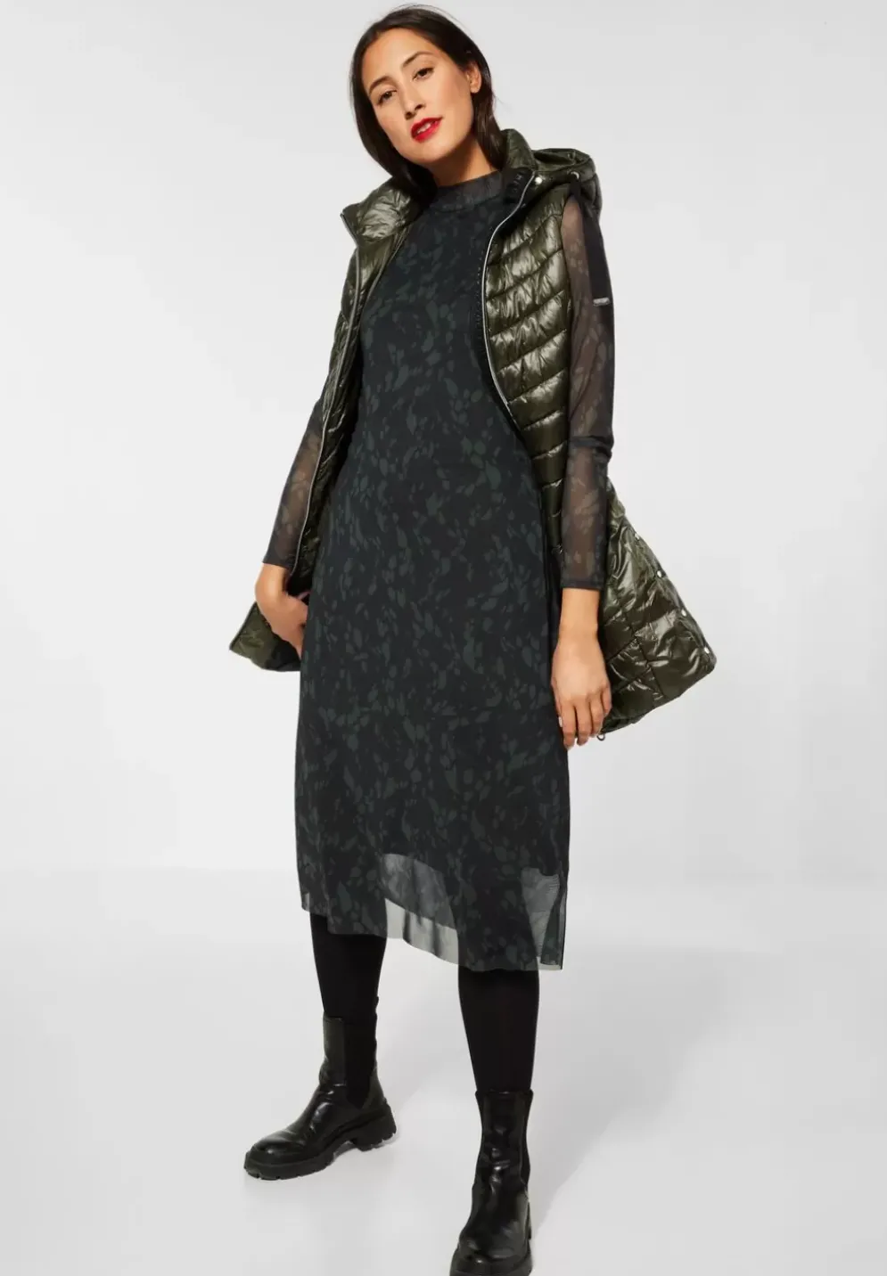 Kleid In Mesh Optik
