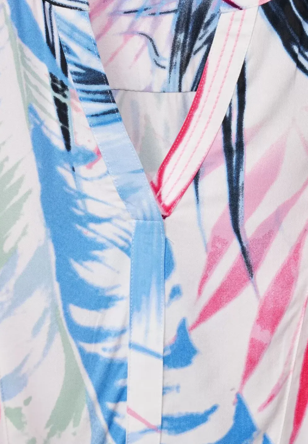 Kleid Mit Blatterprint