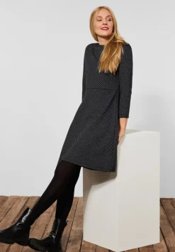 Kleid Mit Minimalmuster