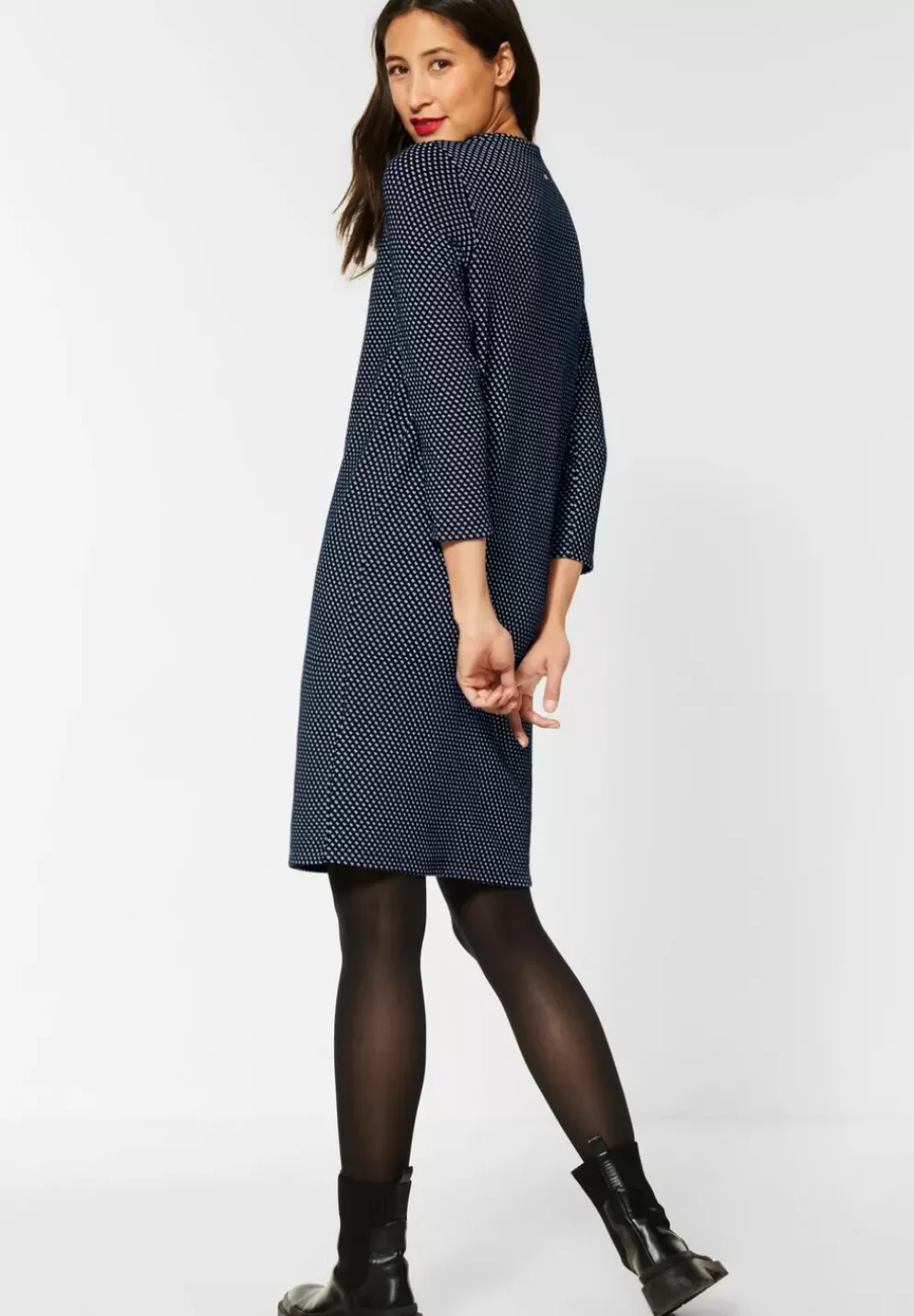 Kleid Mit Stehkragen