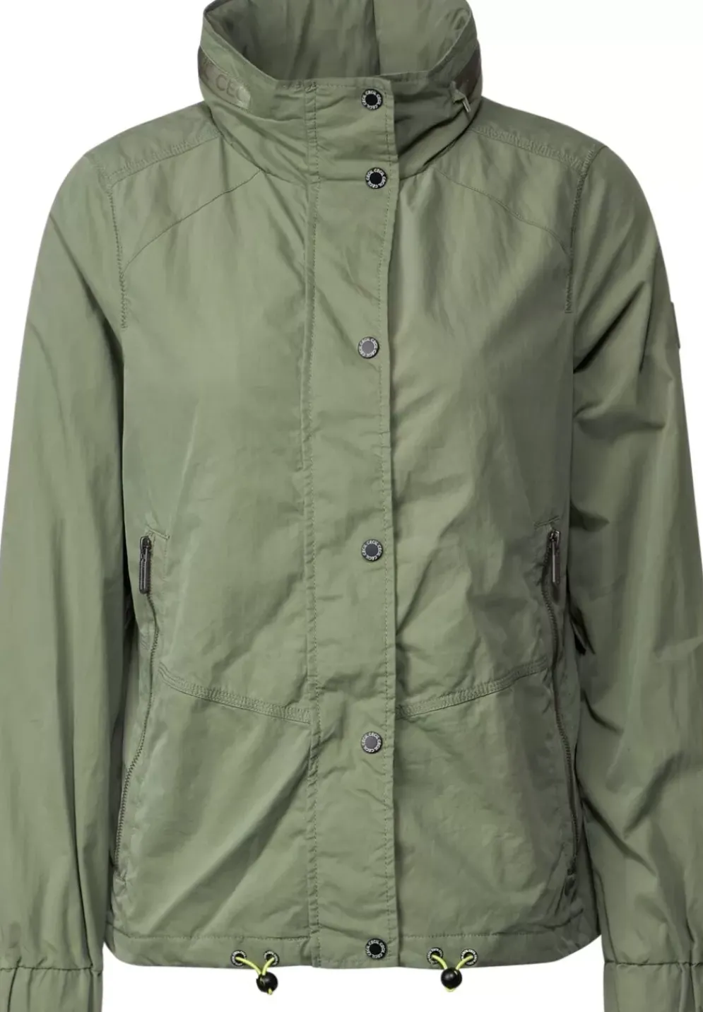 Kurze Jacke Mit Taschen