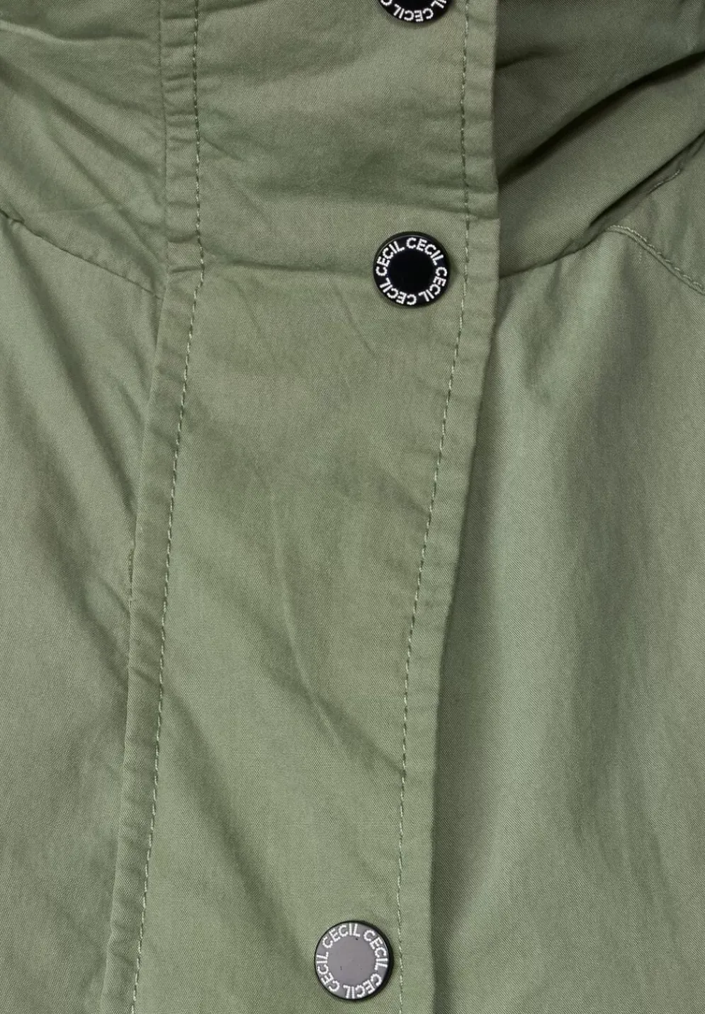 Kurze Jacke Mit Taschen