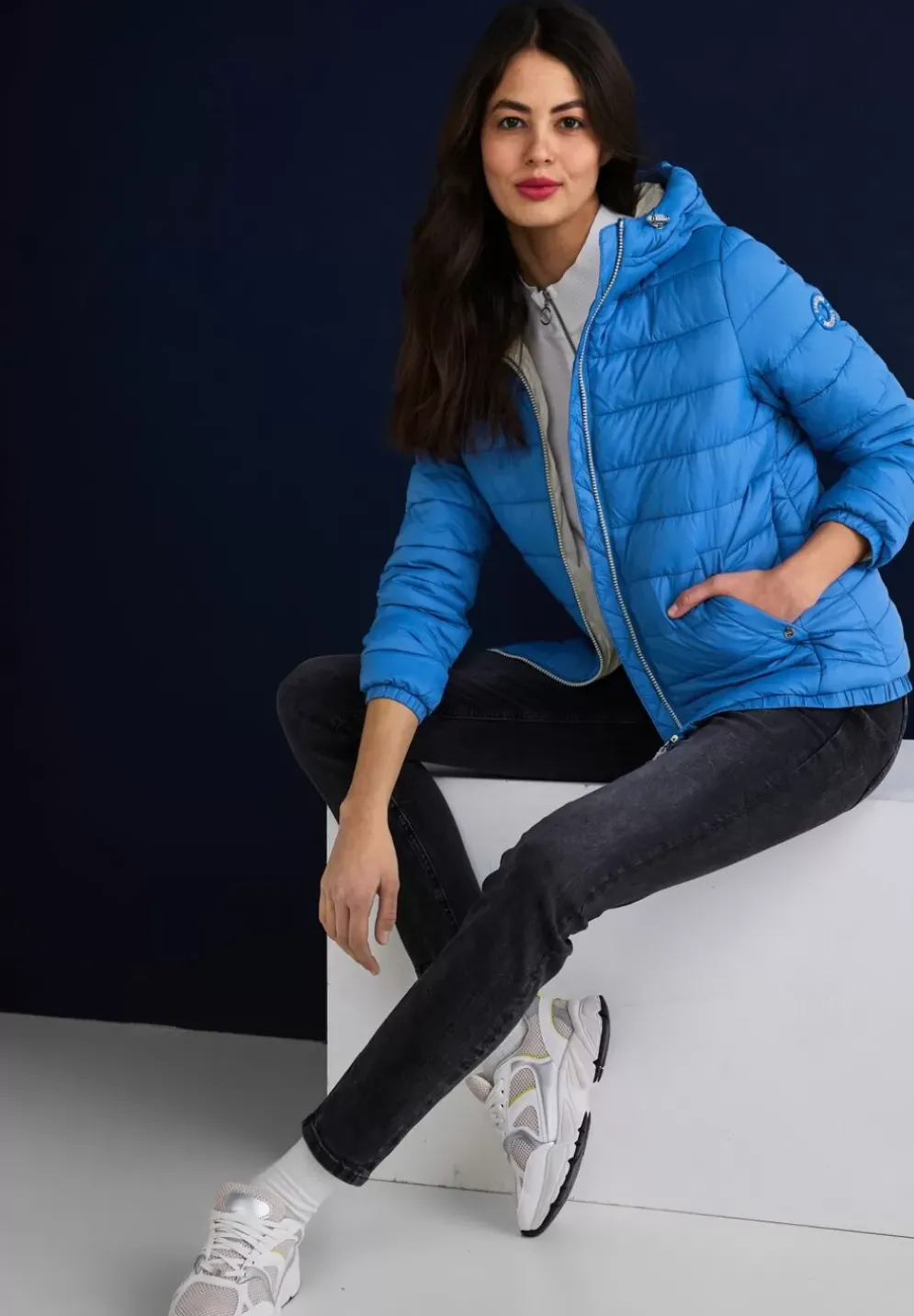 Kurze Steppjacke Mit Zipper