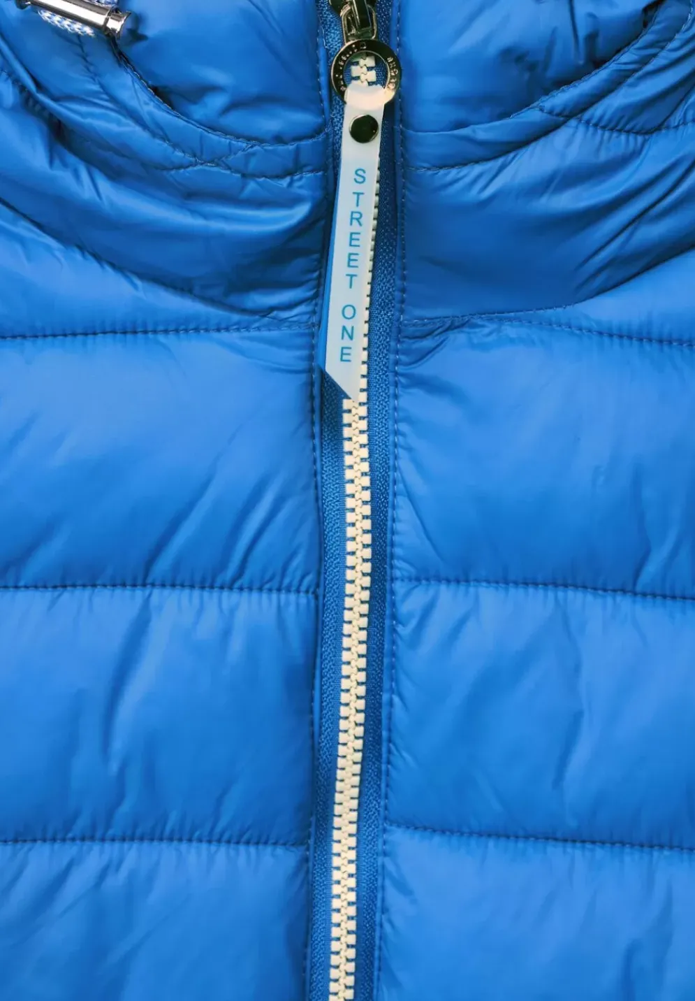 Kurze Steppjacke Mit Zipper