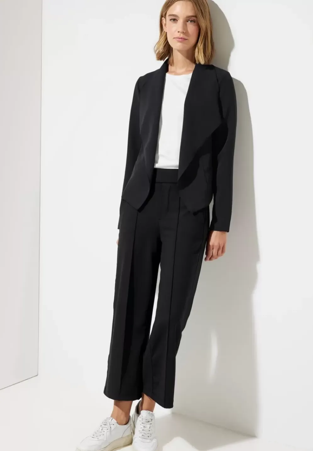 Kurzer Offener Blazer