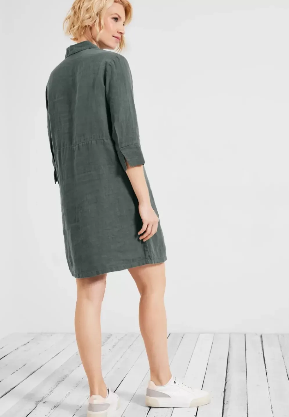 Leinenkleid Mit Knopfleiste