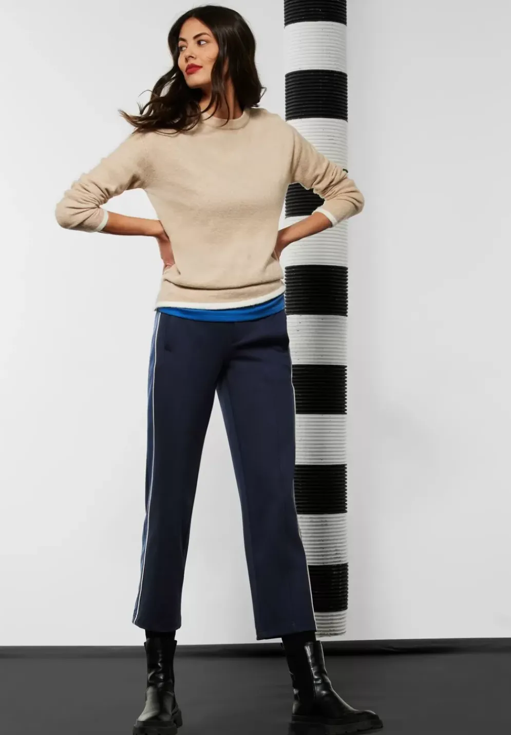 Loose Fit Colourblock Hose