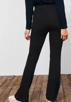 Loose Fit Hose