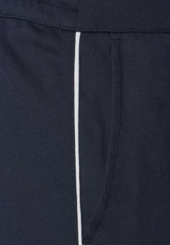 Loose Fit Hose