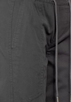 Loose Fit Hose