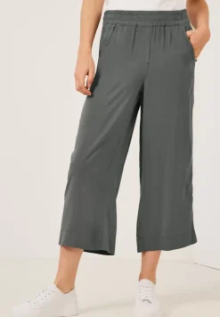 Loose Fit Hose