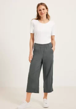 Loose Fit Hose
