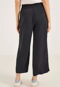 Loose Fit Hose