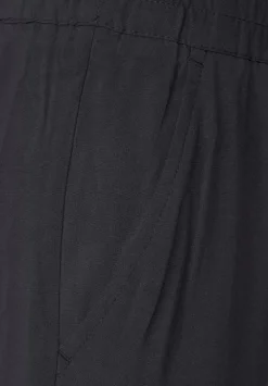 Loose Fit Hose