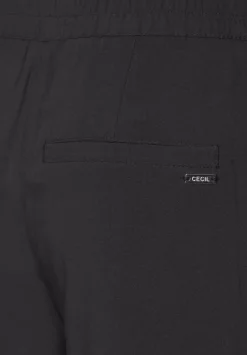 Loose Fit Hose