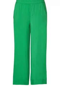 Loose Fit Hose