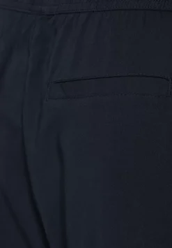 Loose Fit Hose