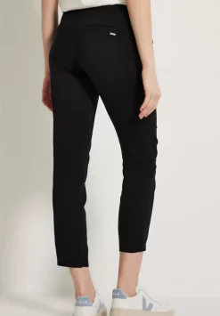 Loose Fit Hose