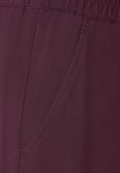 Loose Fit Hose