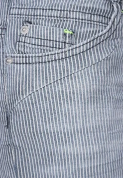 Loose Fit Hose In 3/4 Lange