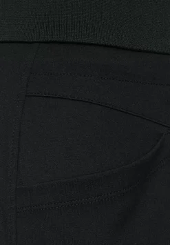 Loose Fit Hose In Unifarbe