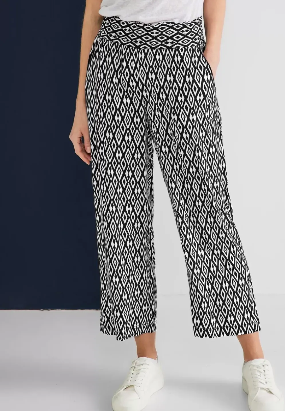 Loose Fit Hose Mit Print