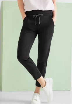 Loose Fit Hose Mit Stretch