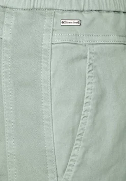Loose Fit Hose Mit Stretch