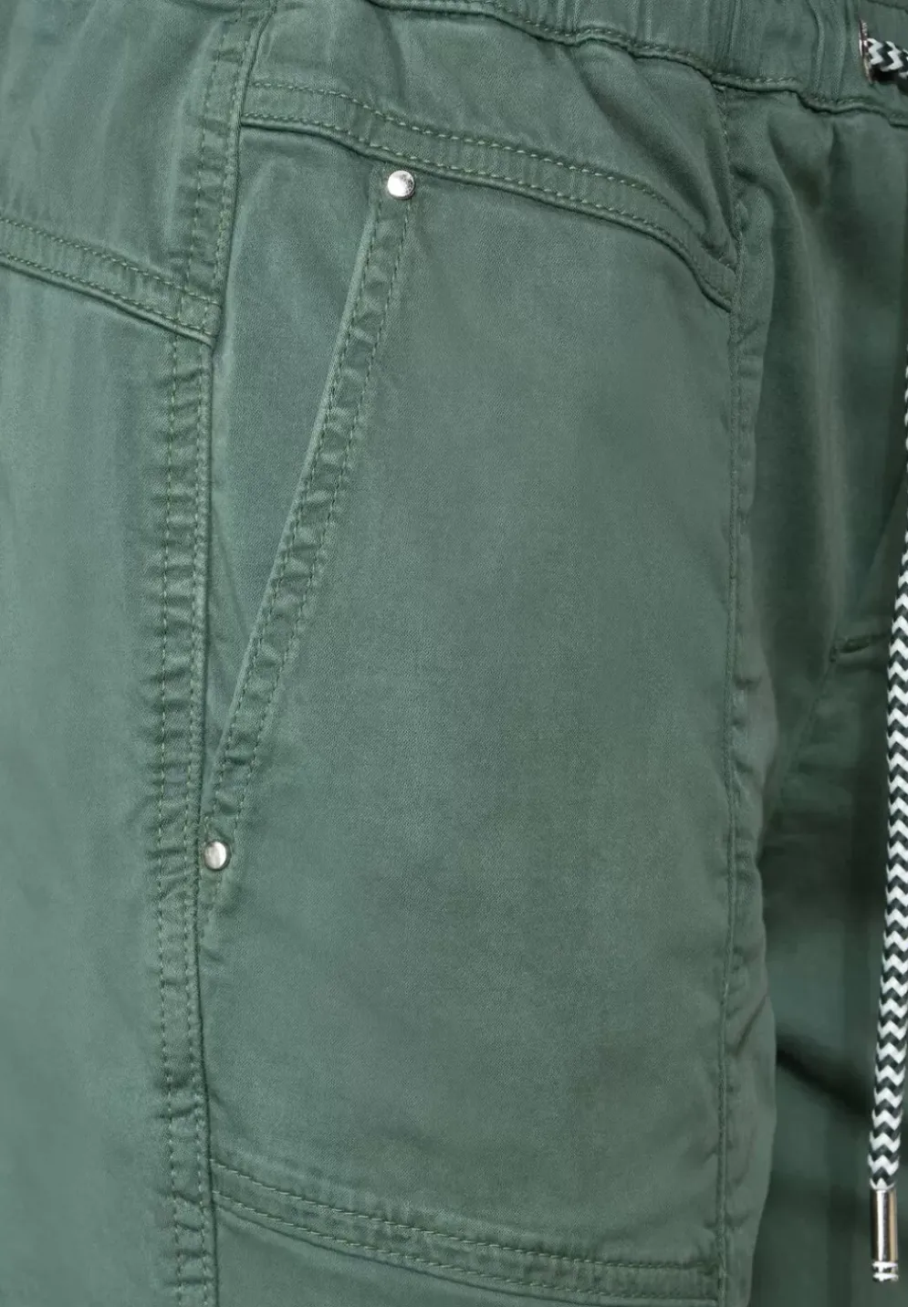 Loose Fit Hose Mit Stretch