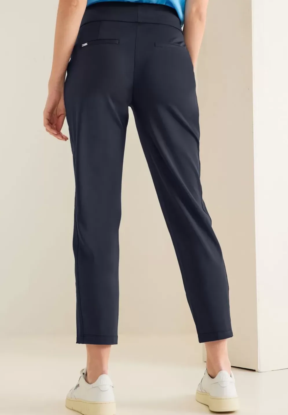Loose Fit Hose Mit Stretch
