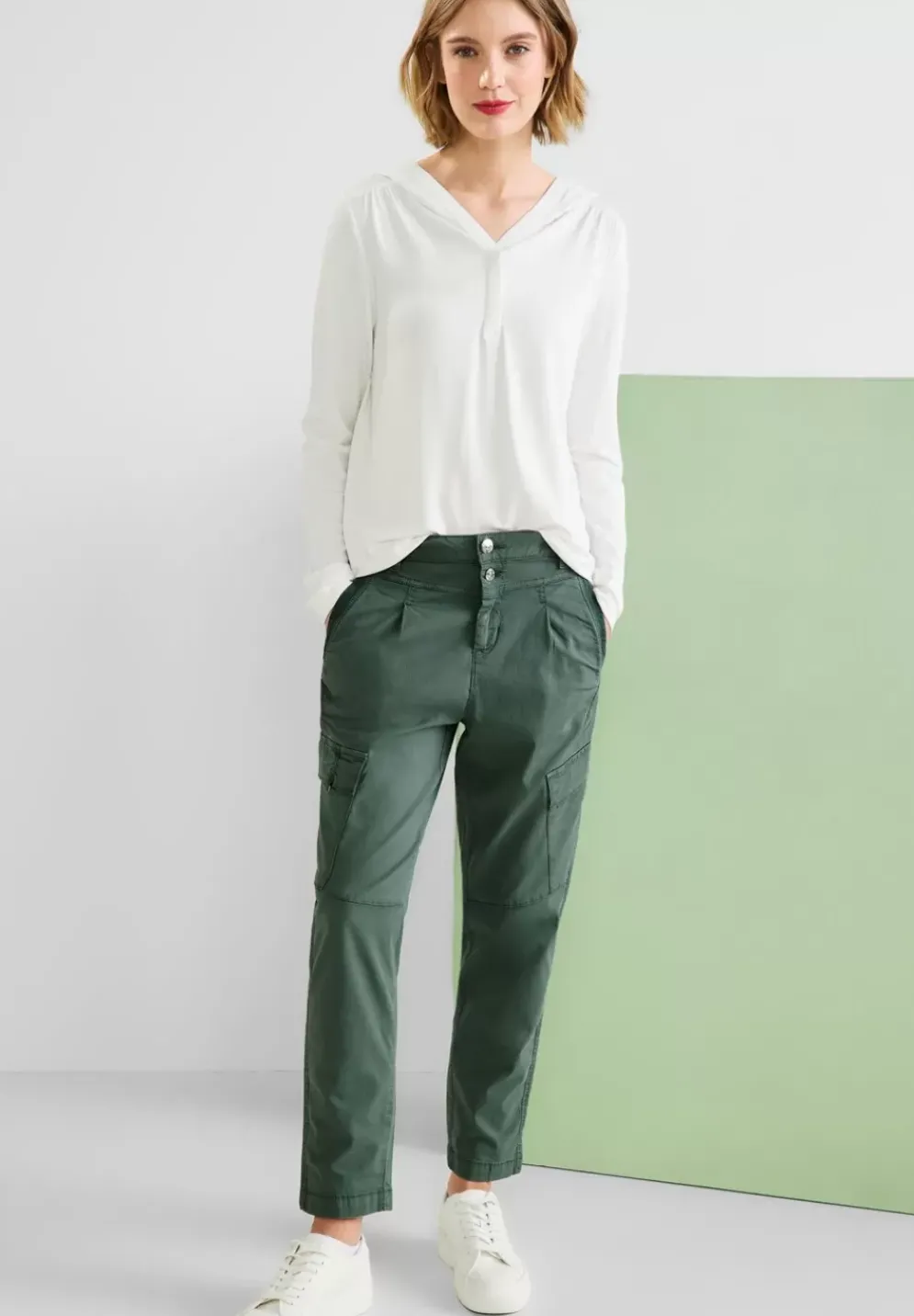 Loose Fit Hose Mit Stretch