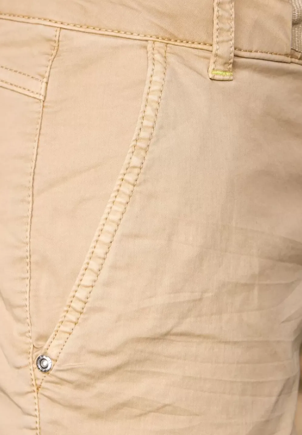 Loose Fit Hose Mit Stretch
