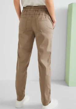 Loose Fit Hose Mit Stretch