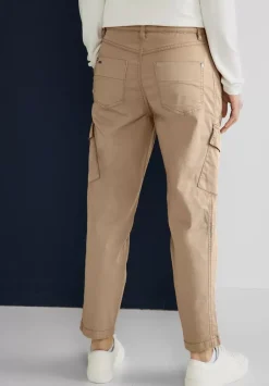 Loose Fit Hose Mit Stretch