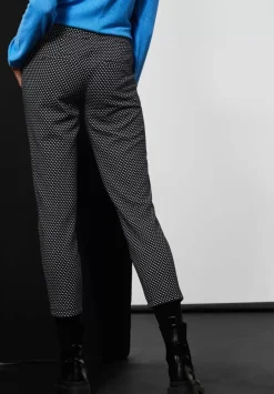 Loose Fit Jacquard Hose