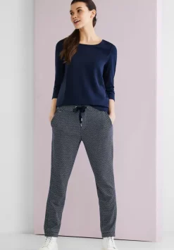 Loose Fit Jacquard Hose