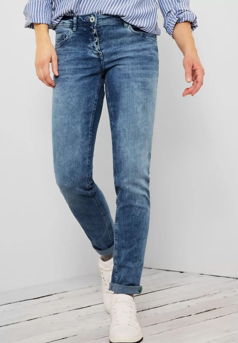 Loose Fit Jeans