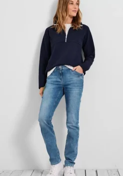 Loose Fit Jeans
