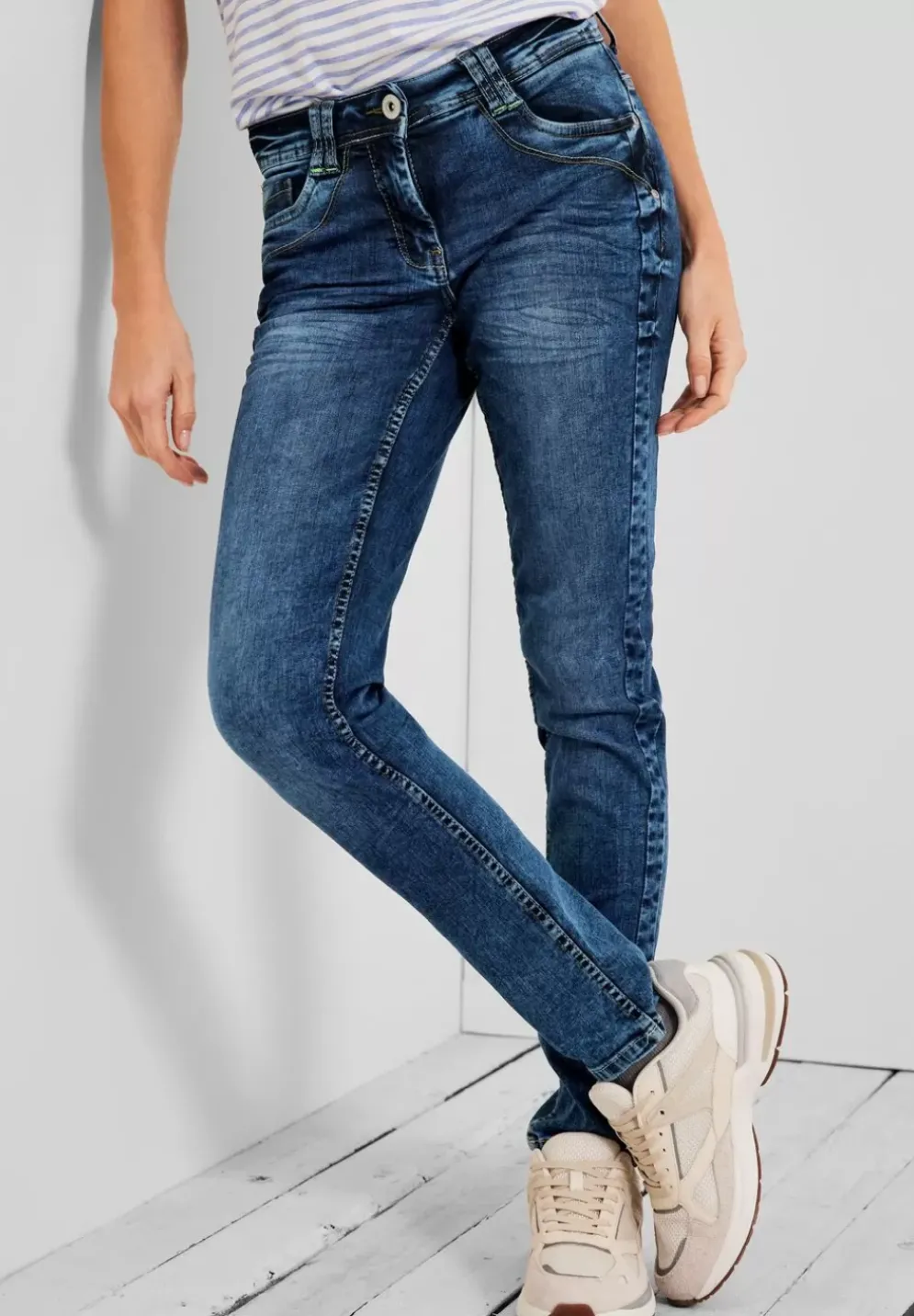 Loose Fit Jeans