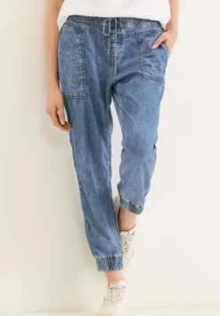 Loose Fit Jeans