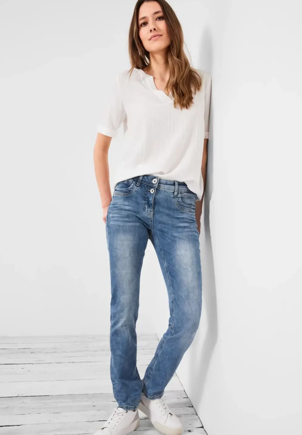 Loose Fit Jeans