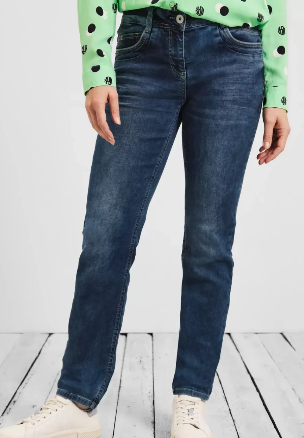 Loose Fit Jeans