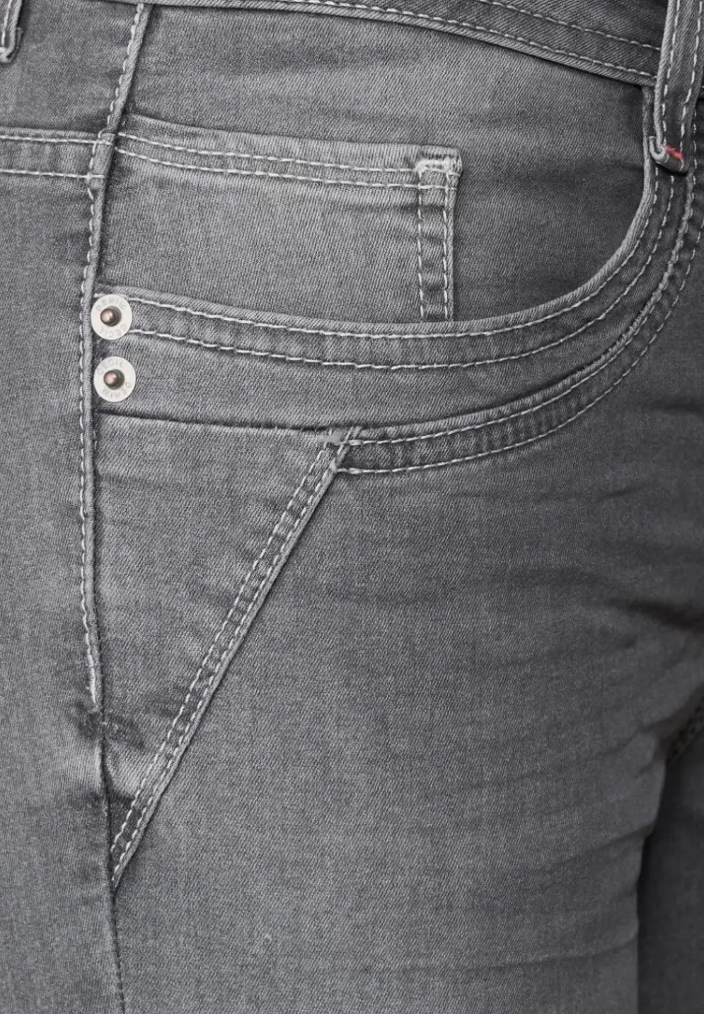 Loose Fit Jeans