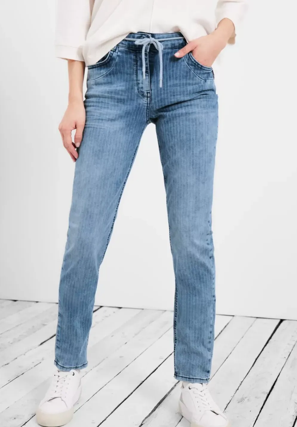 Loose Fit Jeans