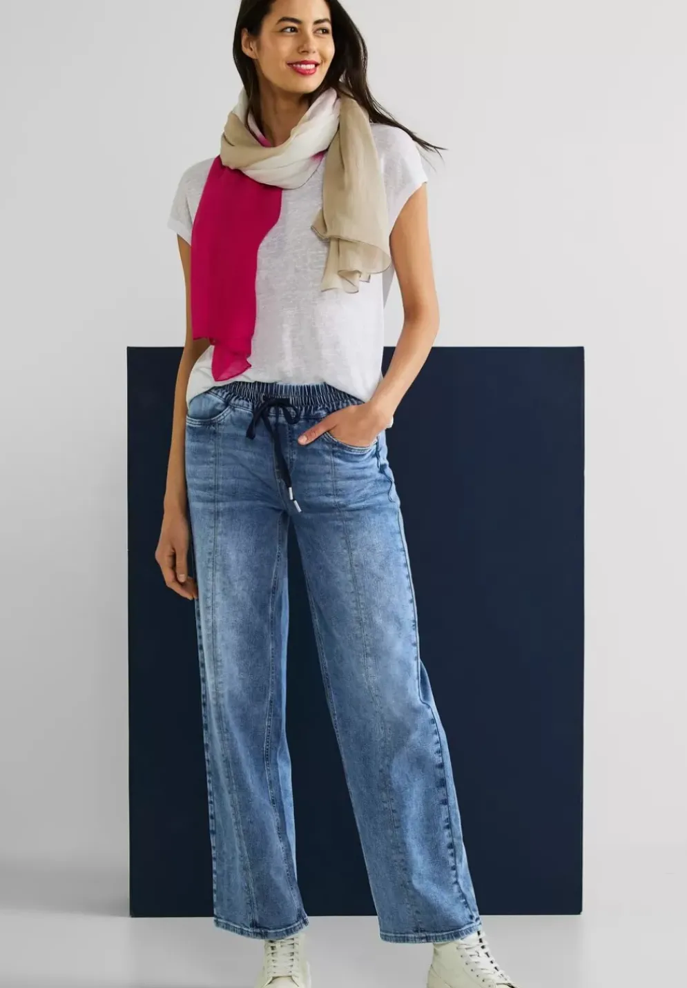 Loose Fit Jeans