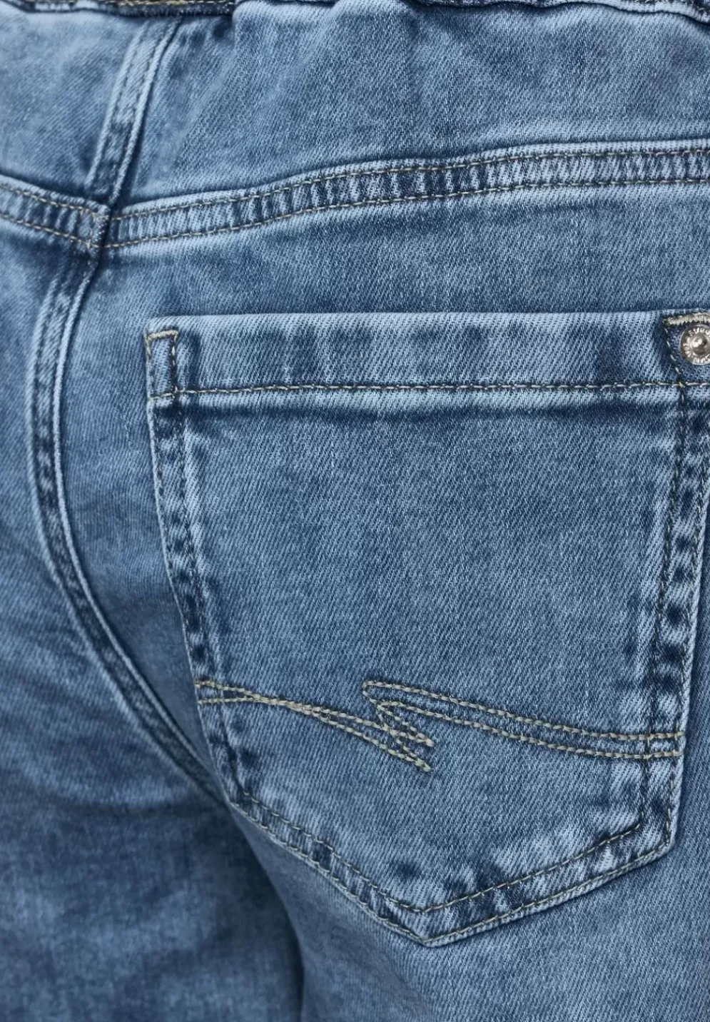 Loose Fit Jeans